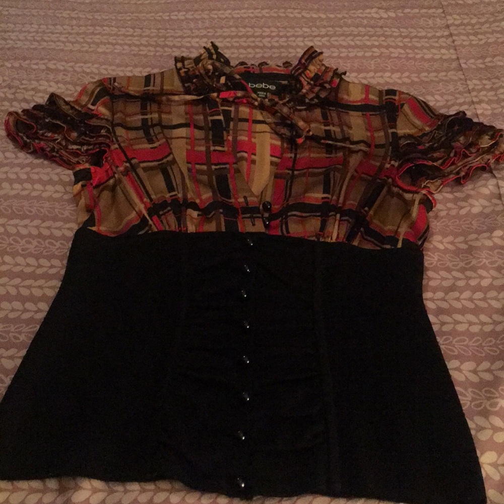 Bebe Ruffle shirt only wore twice